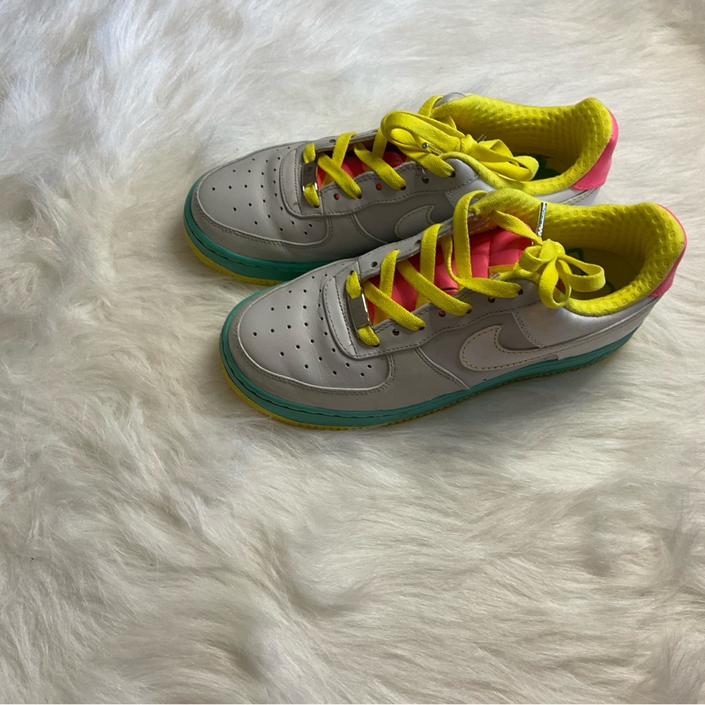 womens air force 1. size 8. grey with pink and yellow